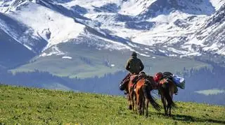 Góry Tien-szan. Atrakcje, pogoda, trekking