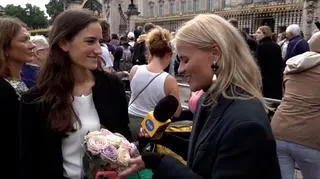Brytyjczycy żegnają królową. "Okazują swoje uczucia, co raczej nie jest dla nich typowe"