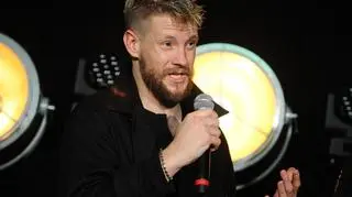 Sebastian Fabijański szczerze o zarobkach aktorów. "Nie mamy żadnych zysków ze sprzedaży" 