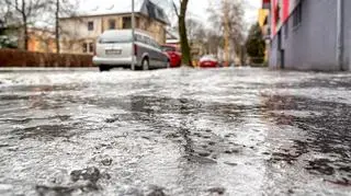 Pogoda na piątek 9 lutego. Można spodziewać się marznących opadów