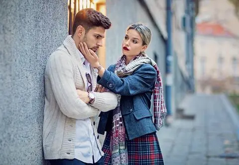 Jak rozpoznać "Piotrusia Pana"? "Czuję się jak matka dla mojego mężczyzny"
