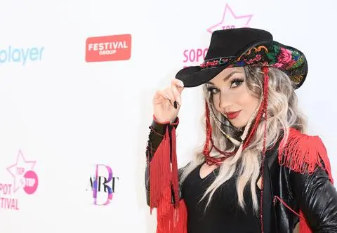Wielki powrót Cleo do korzeni. Czy "Karminowe Usta" to kandydat na letni hit?
