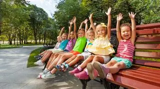 Ma 22 dzieci i pokazała ich szkolne osiągnięcia. Fani nie kryją zachwytu. "To jest niesamowite"