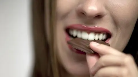 Czekolada łagodzi bóle menstruacyjne 