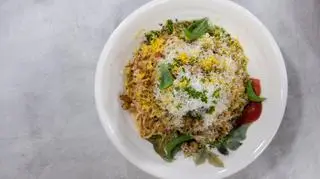 Spaghetti z camembert, pomidorkami i bakłażanem