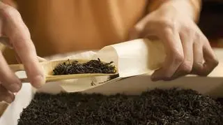 Napary z ziół - naturalny sposób na ból głowy