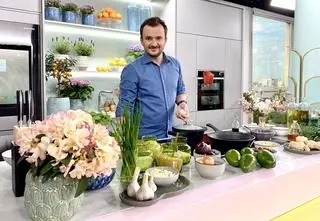 Cielęcina ze szparagami - przepis Grzegorza Zawieruchy