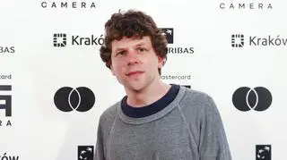 Jesse Eisenberg i jego "Prawdziwy ból". Za co hollywoodzki aktor kocha Polskę?  