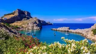 Rodos: którą część wyspy wybrać? Różnice między wschodnim a zachodnim wybrzeżem