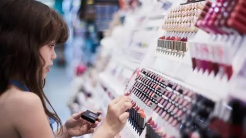 Dziewczynki z pokolenia Sephora mają więcej kosmetyków niż ich matki. "Zaczęło się w czwartej klasie"