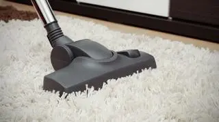Jak wyczyścić dywan shaggy? Oto sprawdzone metody