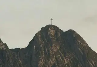 Giewont - krzyż, legenda i zagrożenia. "To jest góra święta"
