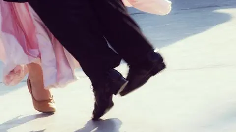 Foxtrot – taniec towarzyski w swingowym stylu