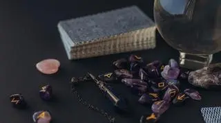 Tarotowy Horoskop na 26 sierpnia-1 września. Te znaki zodiaku powinny zadbać o relacje rodzinne