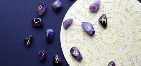 Wibracja numerologiczna na czwartek. Weryfikuj źródła informacji