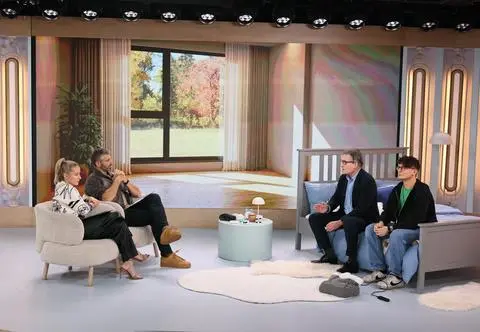 Jak zasypiać szybciej? Ekspert i influencer obalają mity o śnie