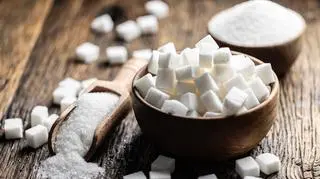 Cukier już nie krzepi. Polacy coraz częściej z niego rezygnują