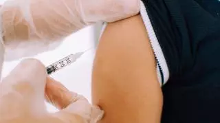 Dziecko podczas szczepienia