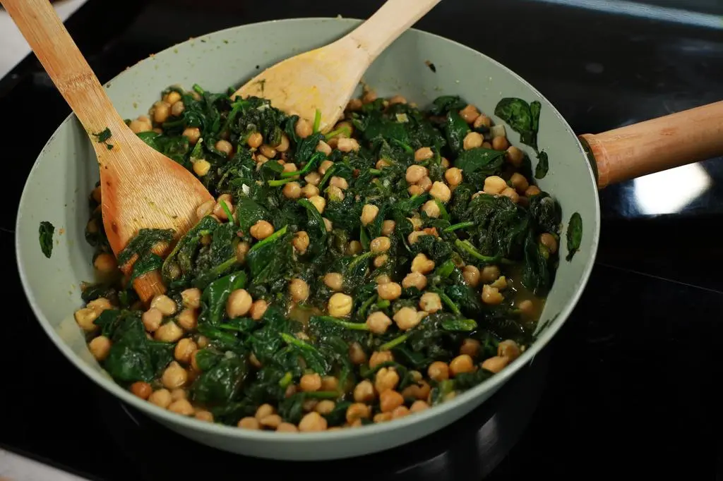 Garbanzos con Espinacas