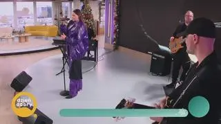 Blue Café w piosence “Remedium”