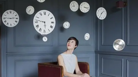 Czy czas przyspieszył? Odpowiedz na pytanie w sondzie