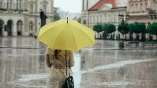 Pogoda na piątek. Napływają do nas gęste chmury
