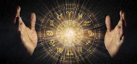 Horoskop na poniedziałek. Ten znak zodiaku będzie musiał zmierzyć się z kwestiami finansowymi