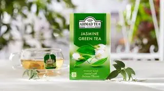 W ofercie AHMAD TEA LONDON dostępne są różnorodne warianty zielonej herbaty