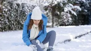 Pogoda na piątek. W kilku regionach gołoledź. Uwaga! Będzie ślisko