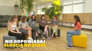 "Odpowiadać złością na złość, to jakby wodą gasić olej". Licealiści radzą, jak reagować na bunt 