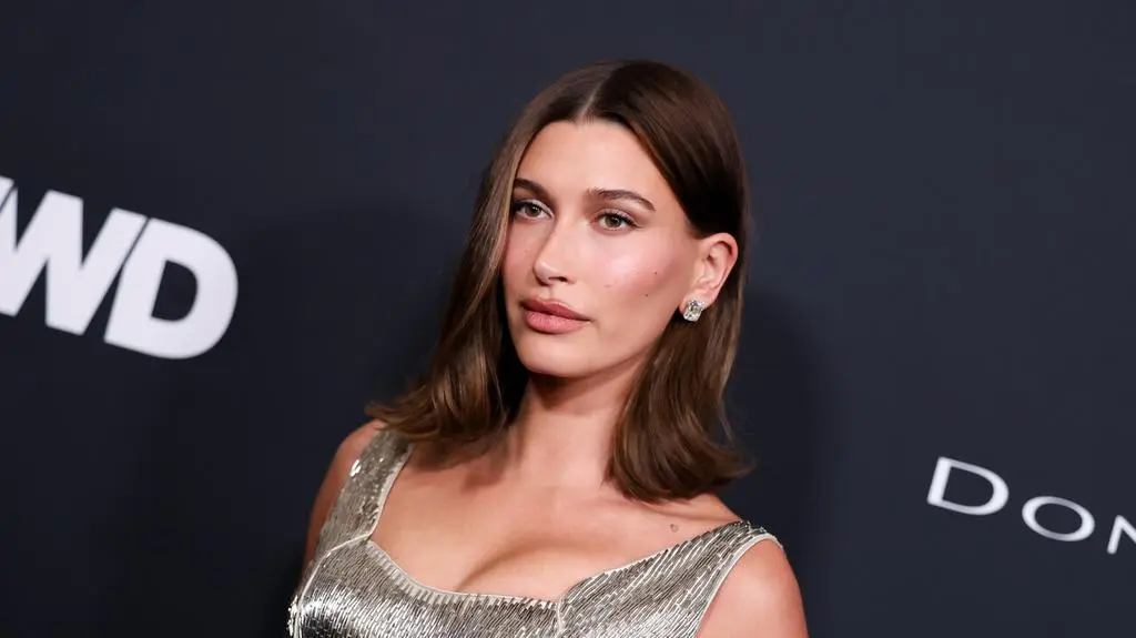 Fryzury Hailey Bieber