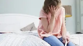 Została najmłodsza babcią w kraju. "Zachowuję się jak dwudziestolatka"