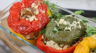 Faszerowane papryki z risotto grzybowym z parmezanem 