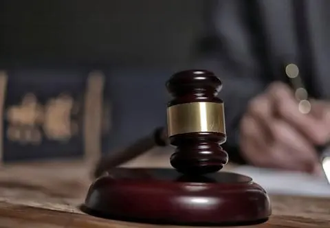 Trzy lata spierali się o imię dla synka, byli o krok od rozwodu. Decyzję podjął sąd 