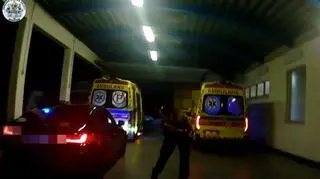 Policjanci z Wrocławia eskortowali rodzącą kobietę. Nagranie trafiło do sieci