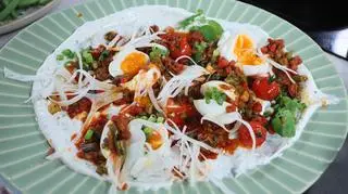 Śniadanie do ogrodu z jajkiem i serem na czele