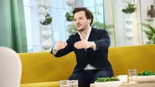 Kuba Gąsowski śpiewa Franka Sinatrę. "Zawsze lubiłem ten styl" 