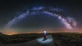 Horoskop tygodniowy na 10-16 października. W czym może pomóc nam przejście Merkurego ze znaku Panny do Wagi?
