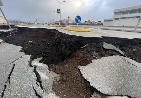 Zagrożenie erupcją wulkanu na Islandii. Co grozi mieszkańcom? "Teraz pojawiło się ryzyko"
