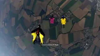 Wingsuit flying, czyli “ludzie-wiewiórki” w przestworzach