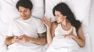 Partner próbuje wzbudzić twoją zazdrość? Psycholog zdradza, co chce tym osiągnąć 