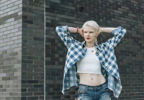 Rodzice jej nie chcieli, bo była "inna". Teraz nastolatka robi karierę w modelingu 