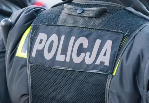 Przerażona 7-latka zadzwoniła na 112. "Mama wybiegła z domu"