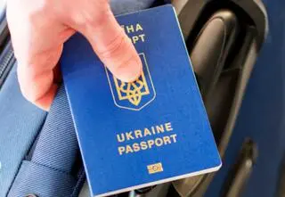 Byli z darami na granicy. "Panuje chaos, brakowało osoby, która byłaby w stanie tym zarządzić"