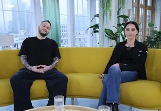 Niewyemitowany koncert legend polskiego hip-hopu wreszcie trafi do fanów. Gdzie i kiedy oglądać?