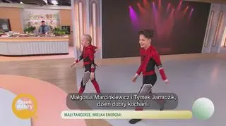 Mali tancerze, wielka energia - napisy