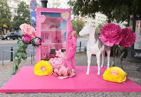 Świat filmowej Barbie. Czym bawiliśmy się w dzieciństwie? "Nikt nie miał takiego pięknego domku"