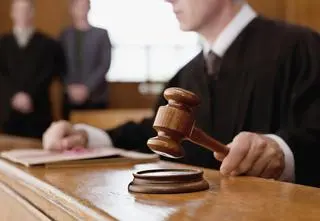 Patostreamerzy znęcali się nad kobietami podczas transmisji w sieci. Jest akt oskarżenia
