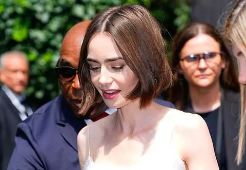 Lily Collins mierzy się z obraźliwymi komentarzami na temat wyglądu. "Co ona je?"