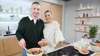 Kacper Sproski i Sandra Kubicka czarują w kuchni DDTVN. Poznaj ich jesienne przepisy
